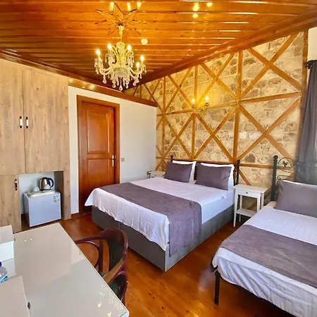 Quarto em Acomodações Particulares Necip Bey Konagi *