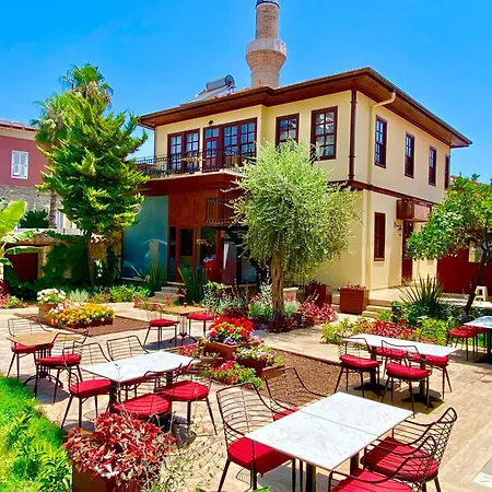 Quarto em Acomodações Particulares Necip Bey Konagi *