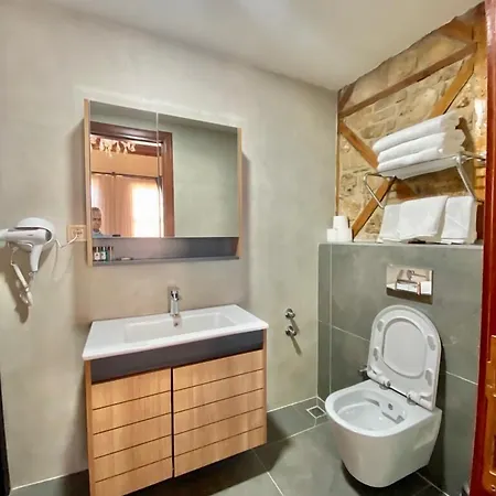 Necip Bey Konagi Antália