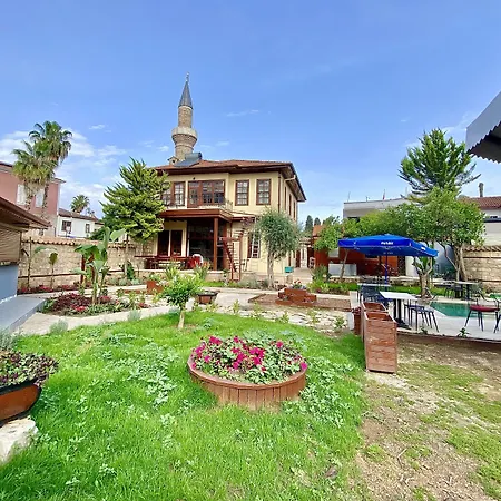 Necip Bey Konagi Antália