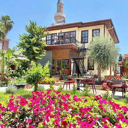 Necip Bey Konagi Homestay szállás Antalya