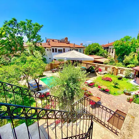 Necip Bey Konagi אנטליה