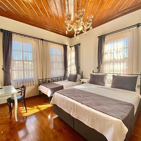 Necip Bey Konagi * אנטליה