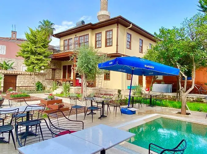 Necip Bey Konagi Privat bolig